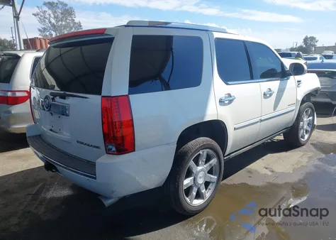 2011 Cadillac Escalade Premium z USA, uszkodzony, nr VIN 1GYS4CEF8BR396716